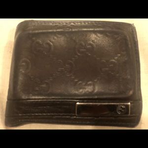 Men’s Authentic brown GUCCI bi-fold wallet